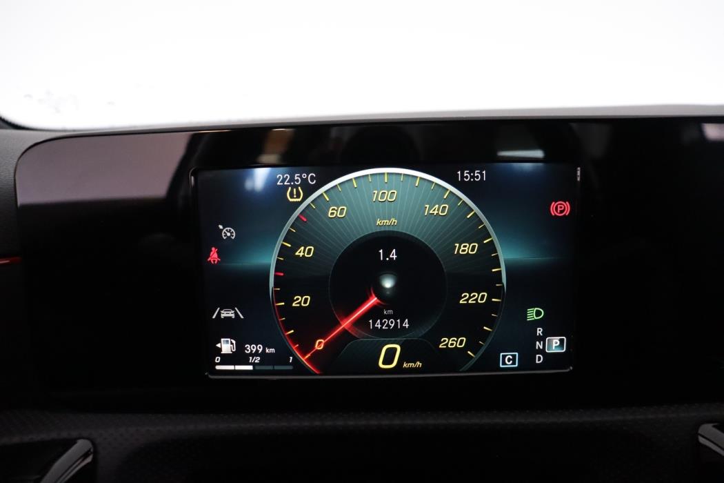 MERCEDES-BENZ A 2020