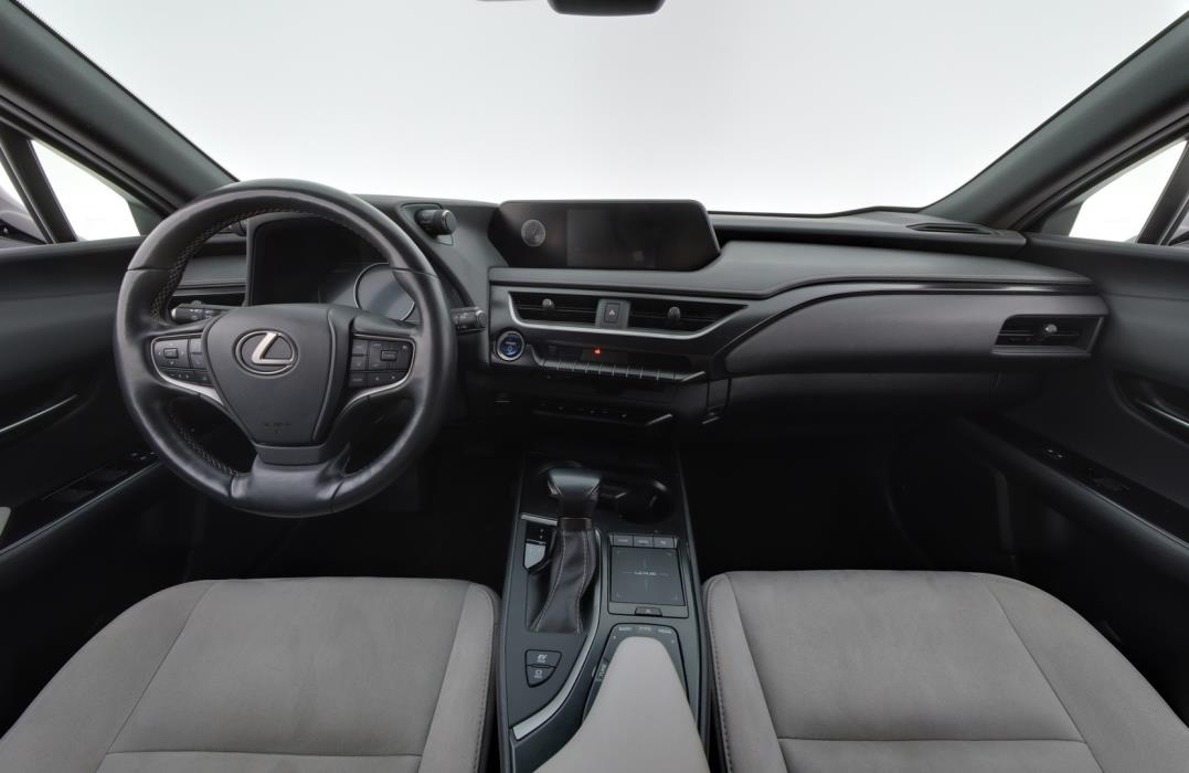 LEXUS UX 2021