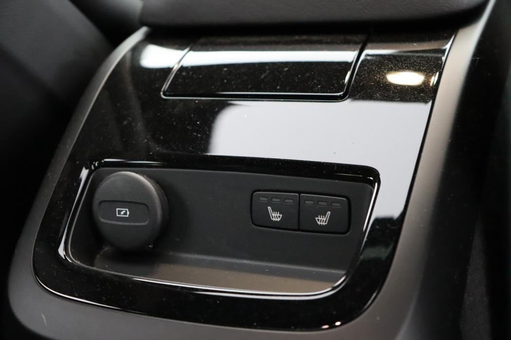VOLVO S90 2023