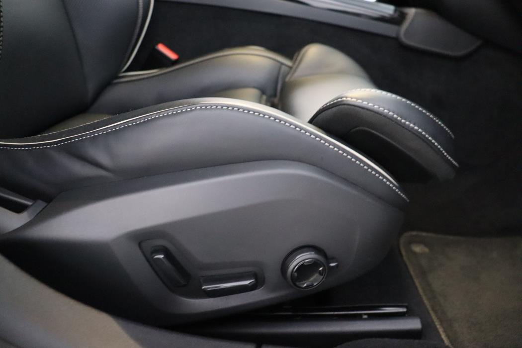 VOLVO S90 2023