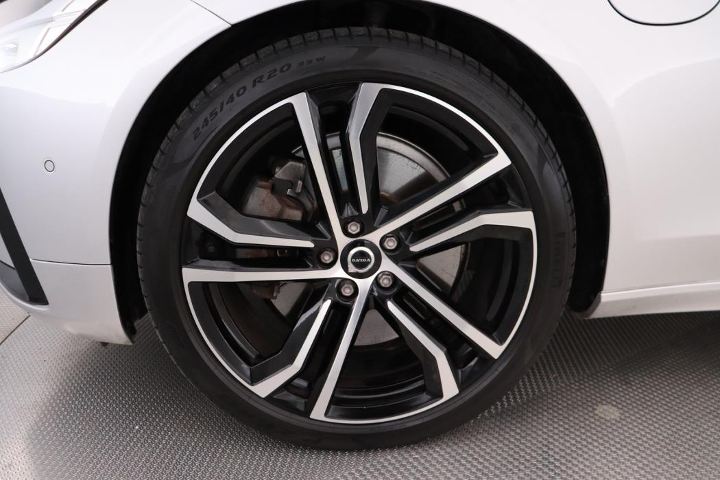 VOLVO S90 2022