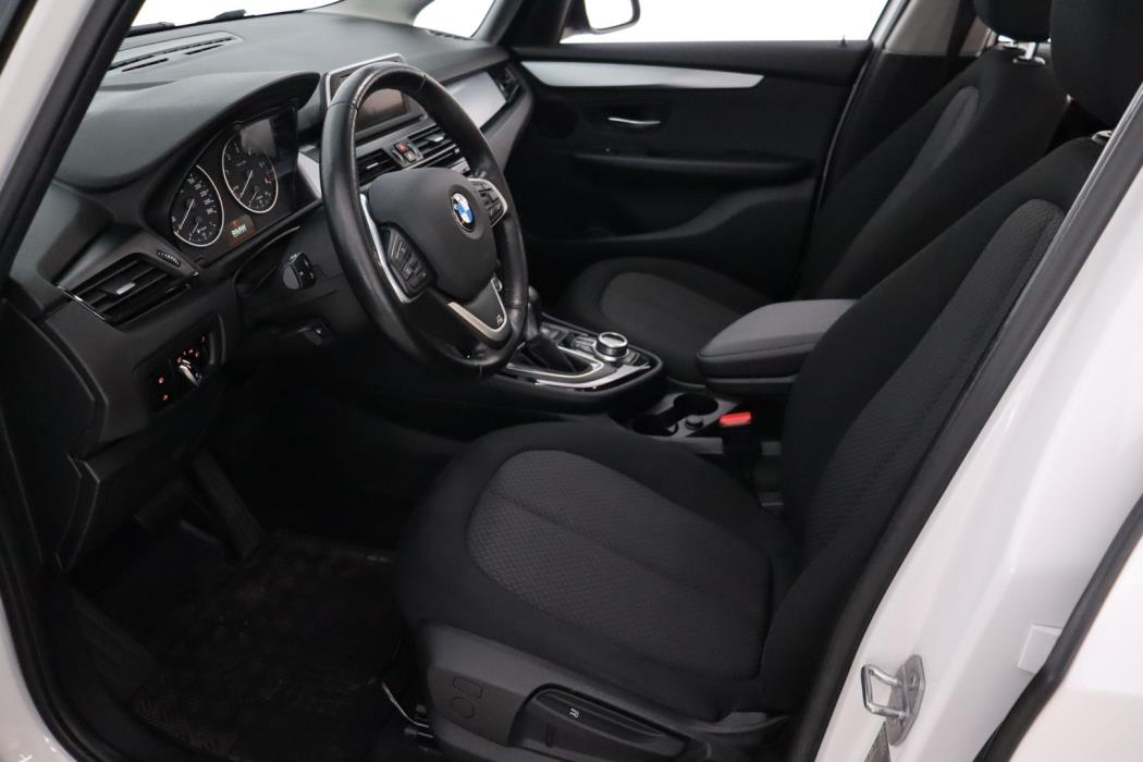 BMW 218 2018