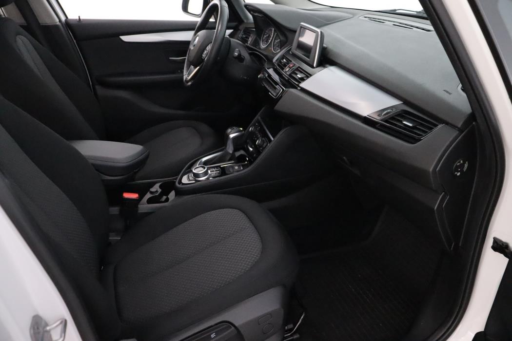 BMW 218 2018