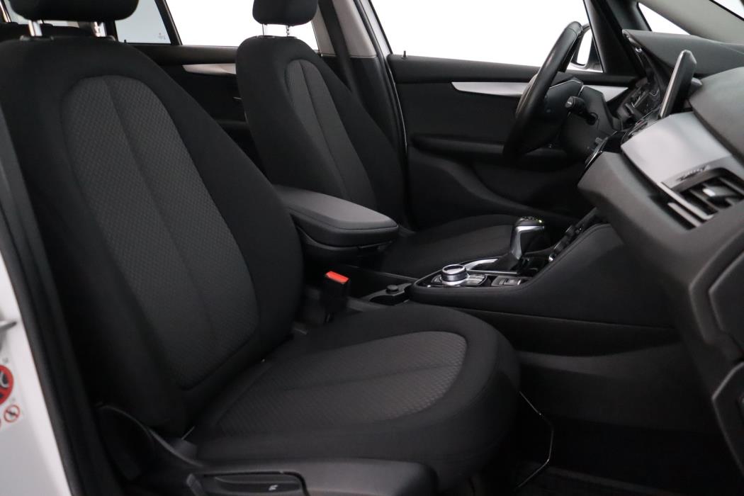 BMW 218 2018