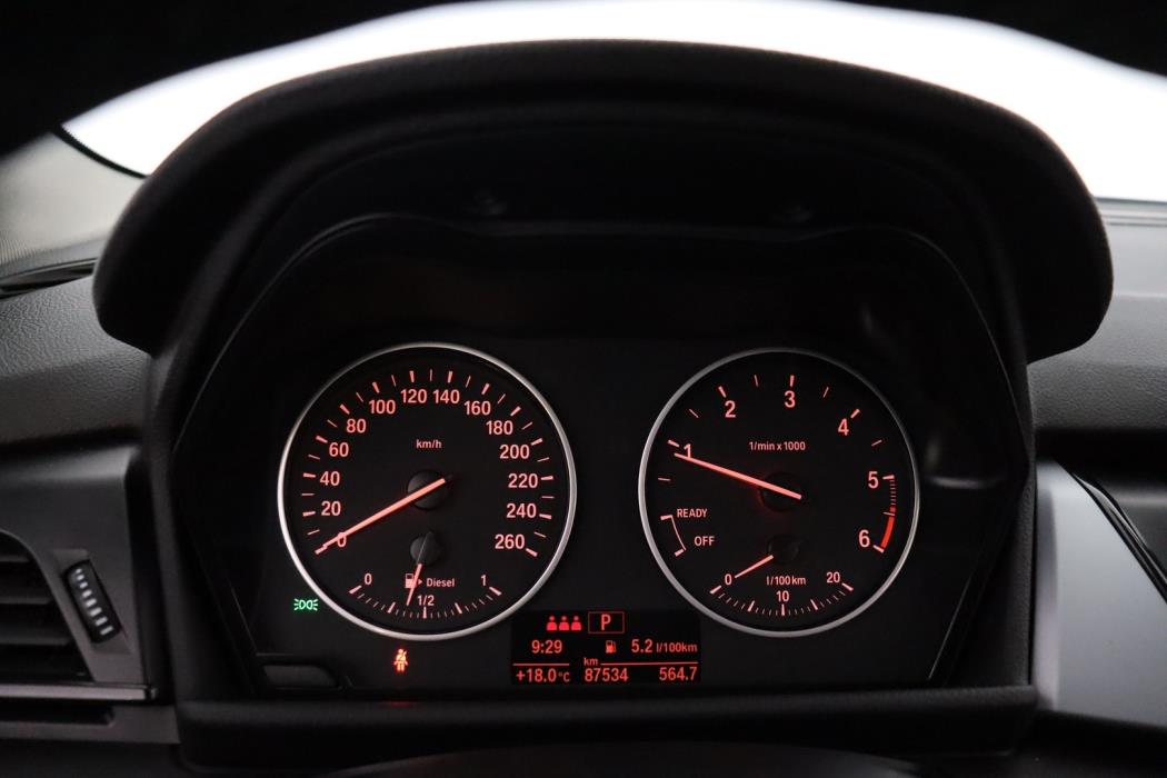 BMW 218 2018