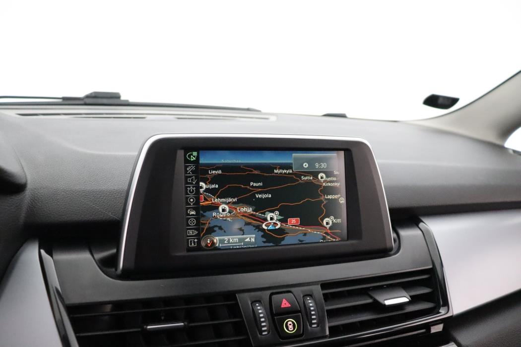 BMW 218 2018