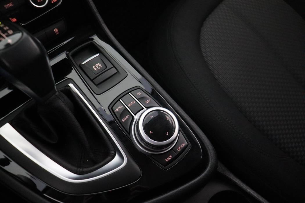 BMW 218 2018