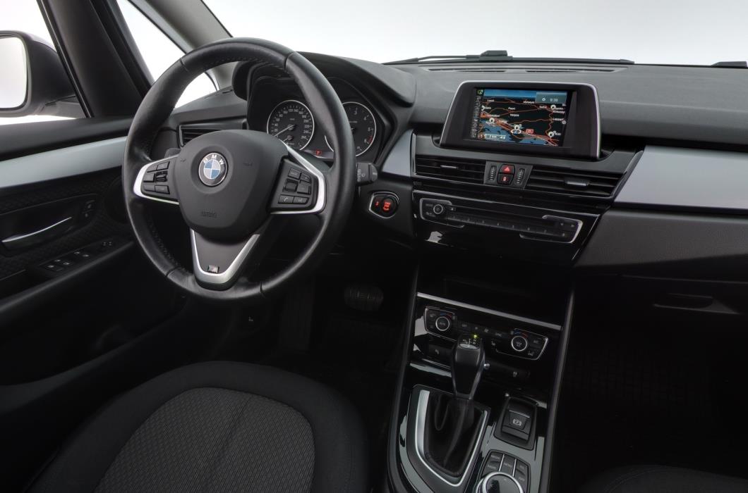 BMW 218 2018