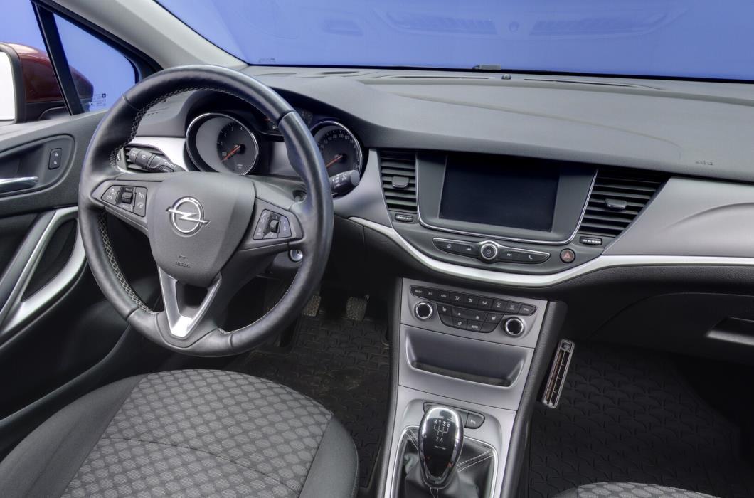OPEL Astra 2018