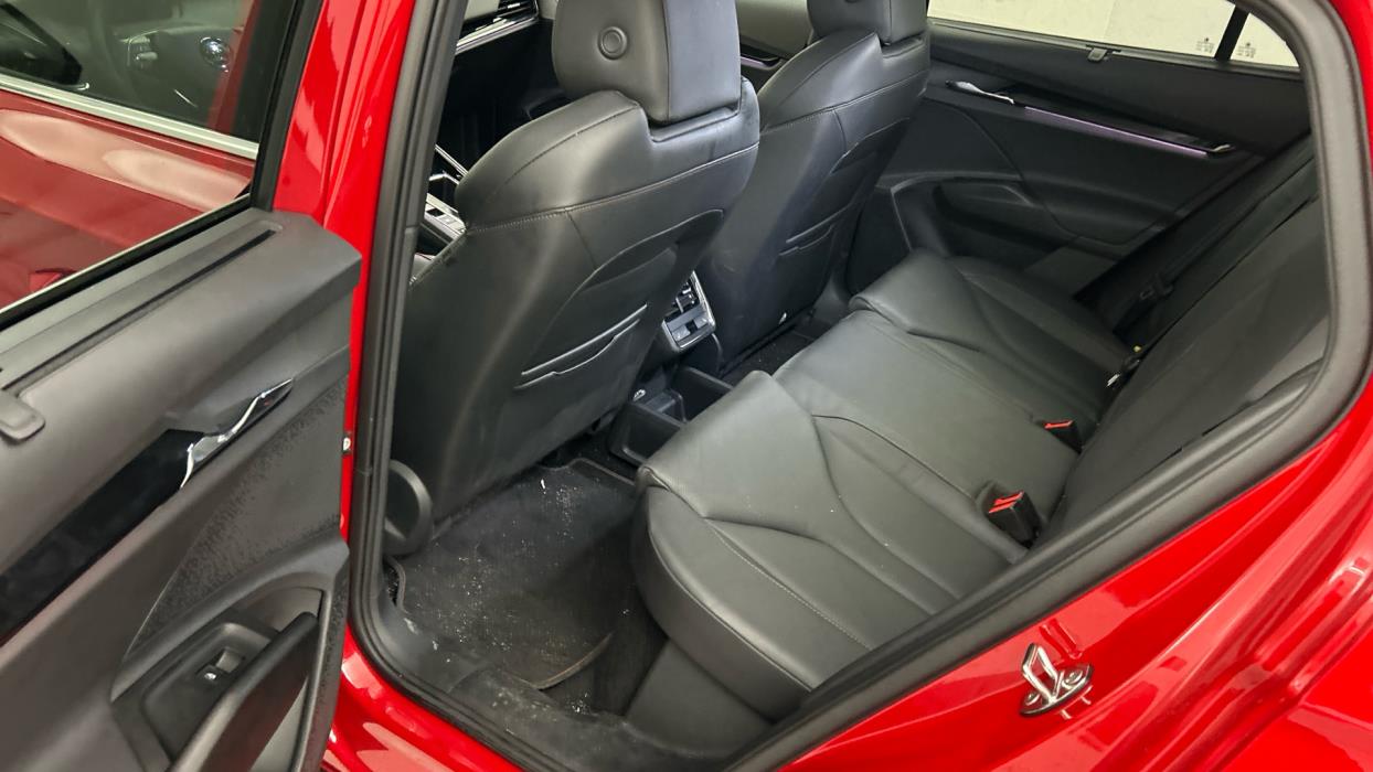 SKODA Enyaq 2025