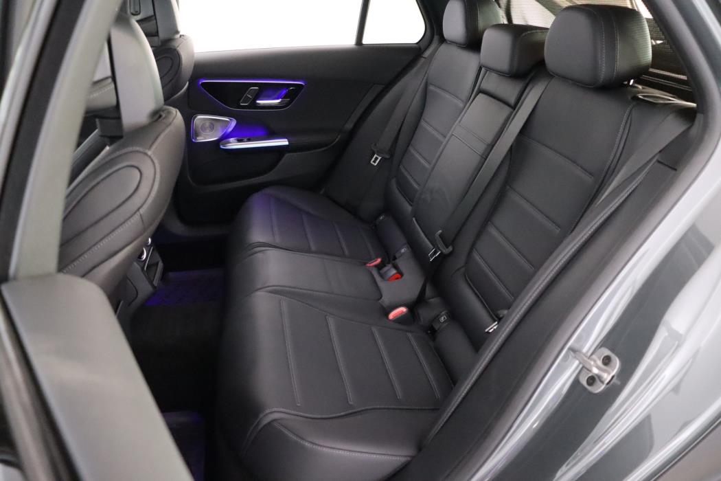 MERCEDES-BENZ C 2025