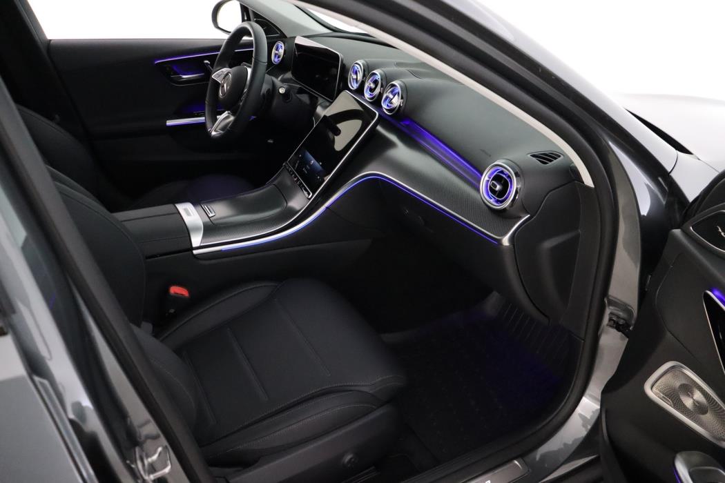 MERCEDES-BENZ C 2025