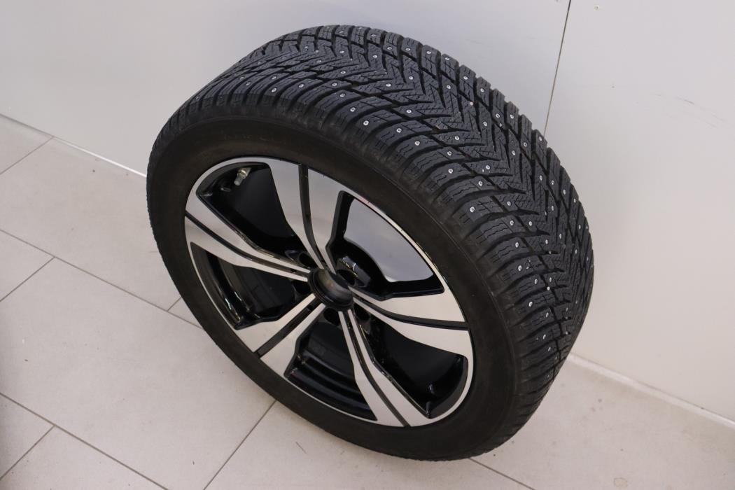 MERCEDES-BENZ C 2025