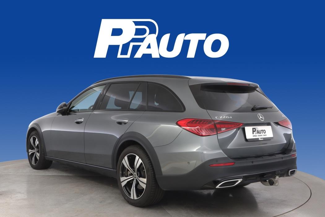 MERCEDES-BENZ C 2025