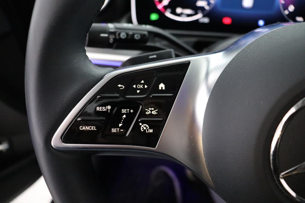 MERCEDES-BENZ C 2025