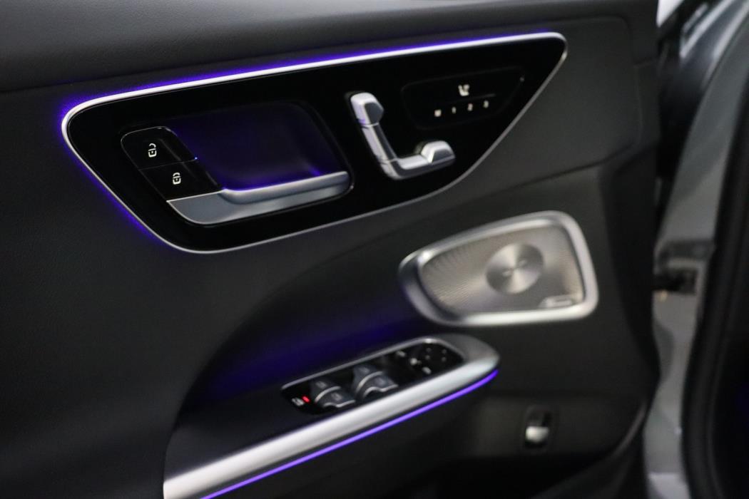 MERCEDES-BENZ C 2025