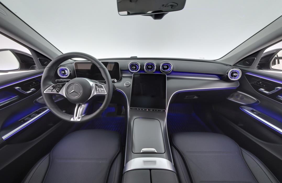 MERCEDES-BENZ C 2025