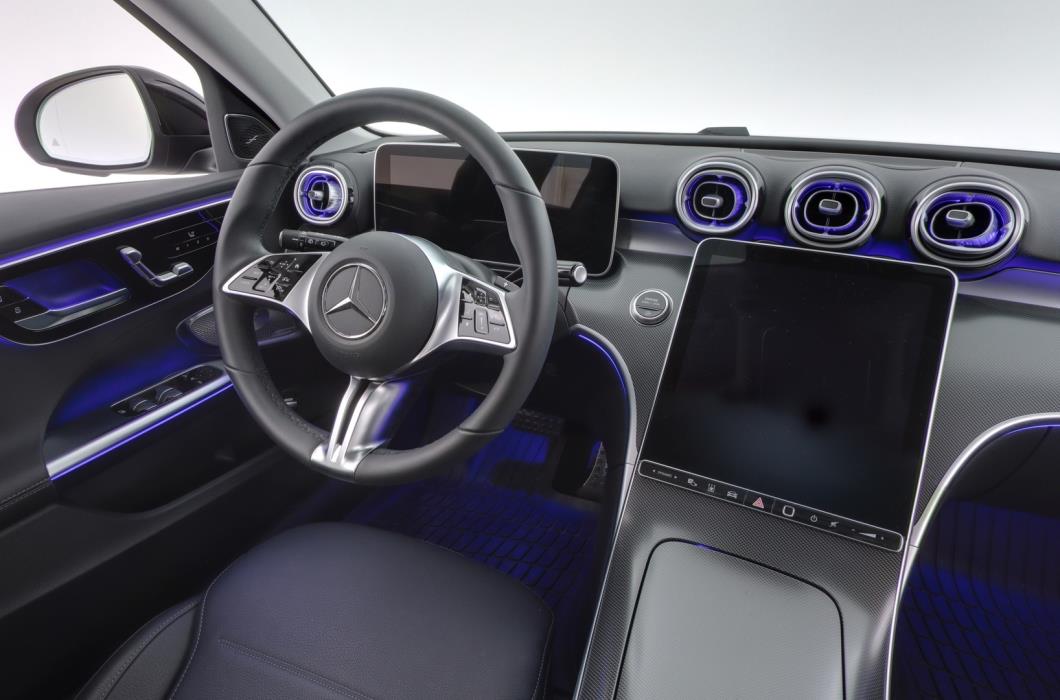 MERCEDES-BENZ C 2025