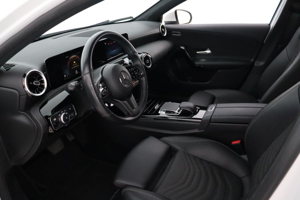 MERCEDES-BENZ A 2019