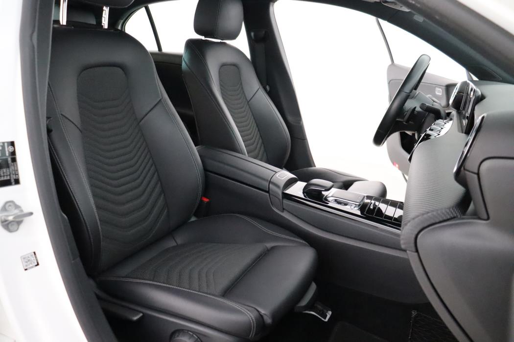 MERCEDES-BENZ A 2019