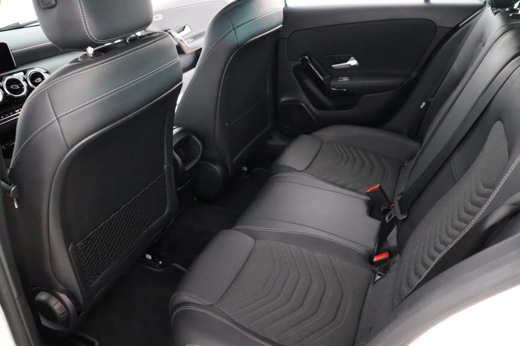MERCEDES-BENZ A 2019