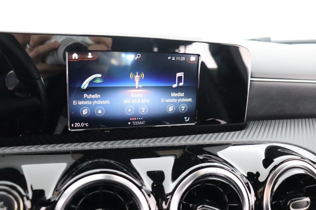 MERCEDES-BENZ A 2019