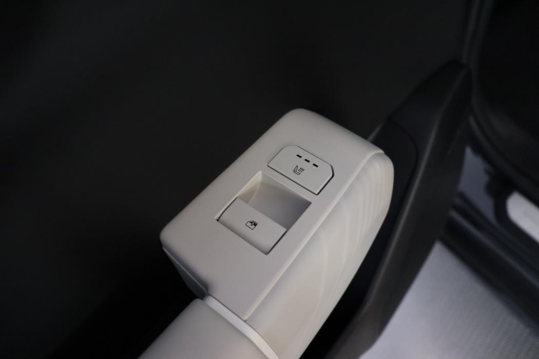 KIA EV4 2026