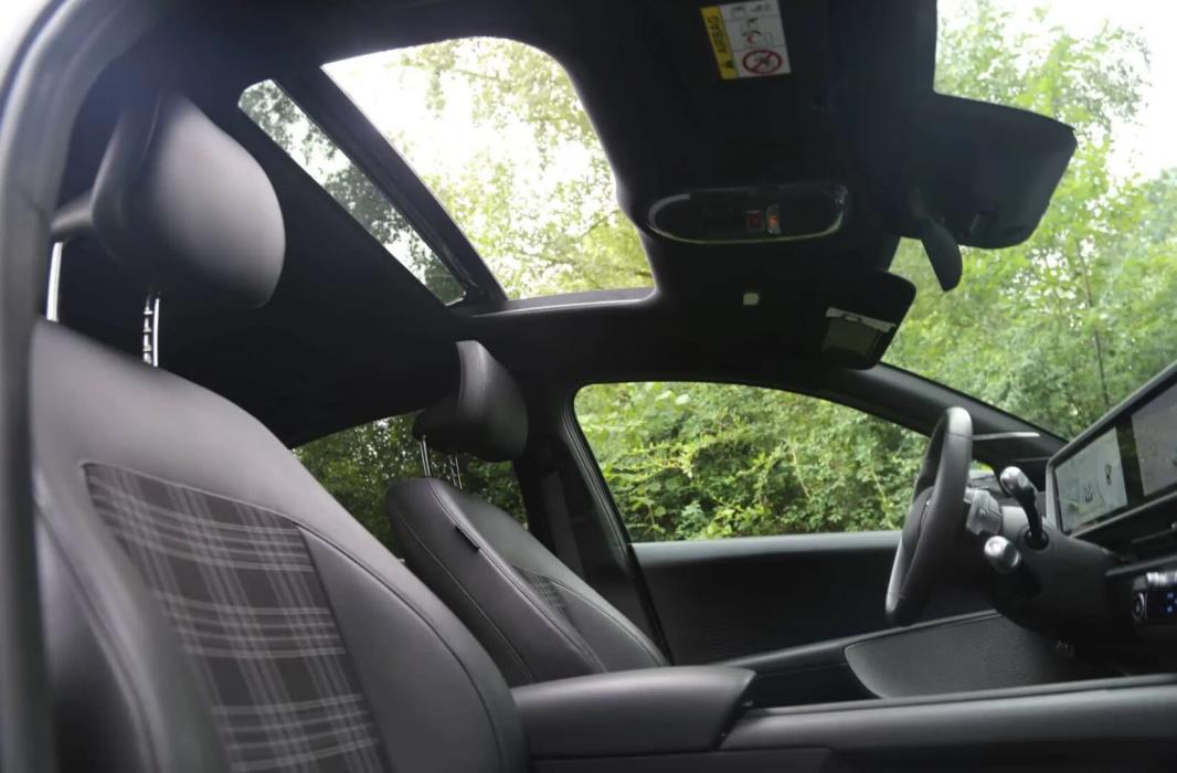 HYUNDAI Ioniq 6 2023