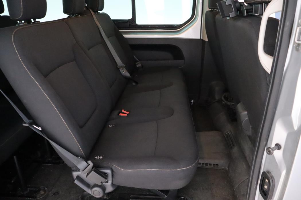 RENAULT Trafic Passenger 2016