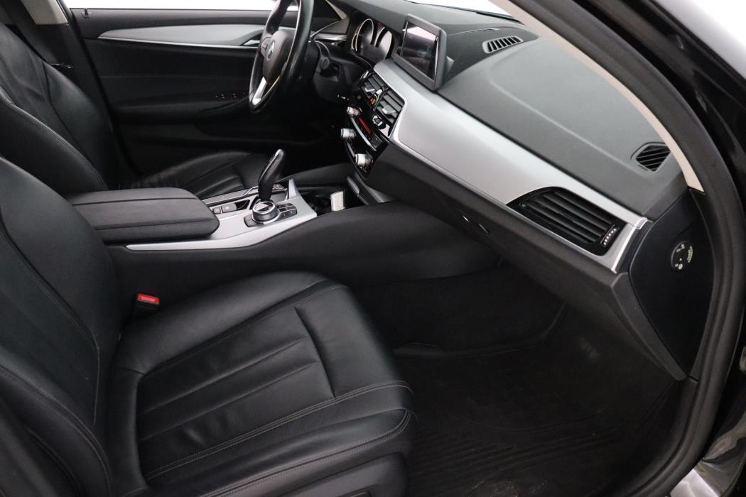 BMW 520 2019