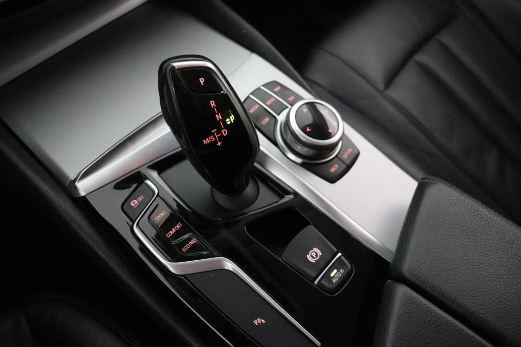 BMW 520 2019