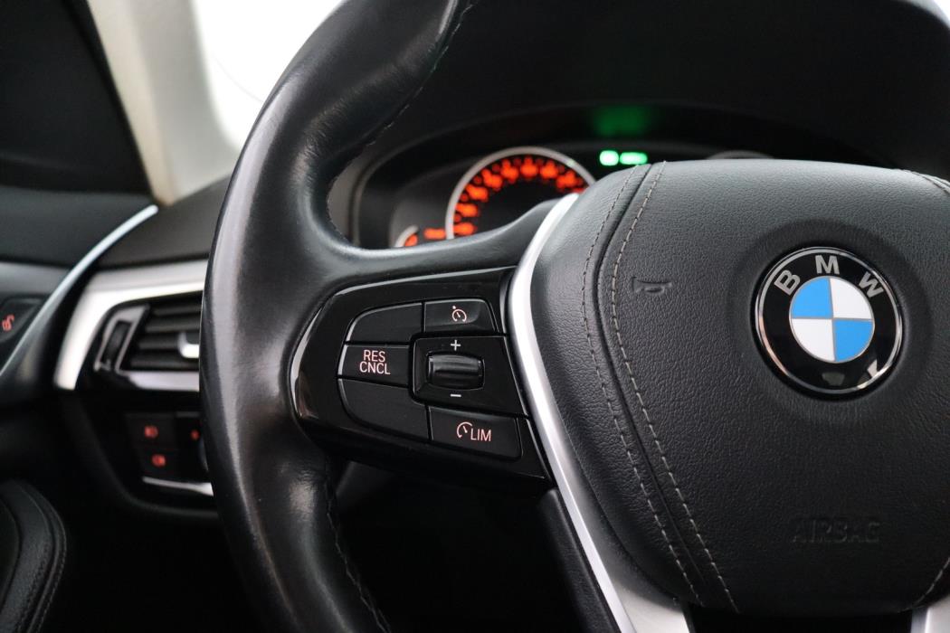 BMW 520 2019