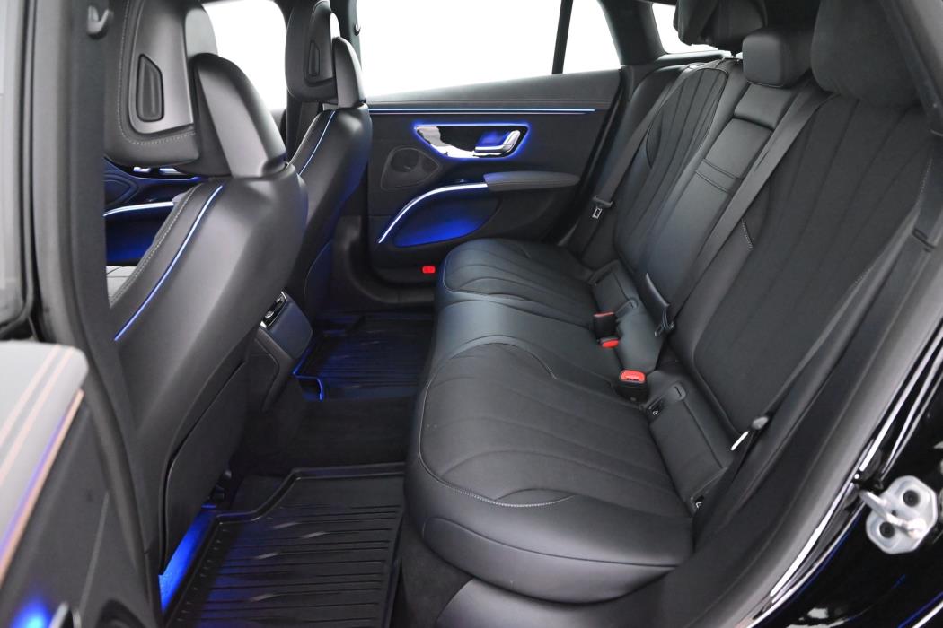 MERCEDES-BENZ EQS 2022