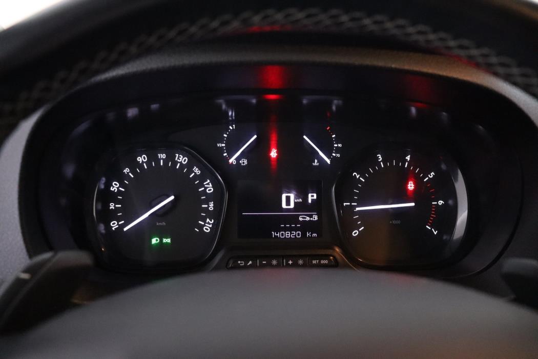PEUGEOT EXPERT 2022