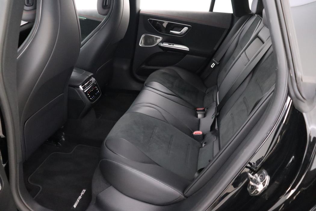 MERCEDES-BENZ EQE 2023