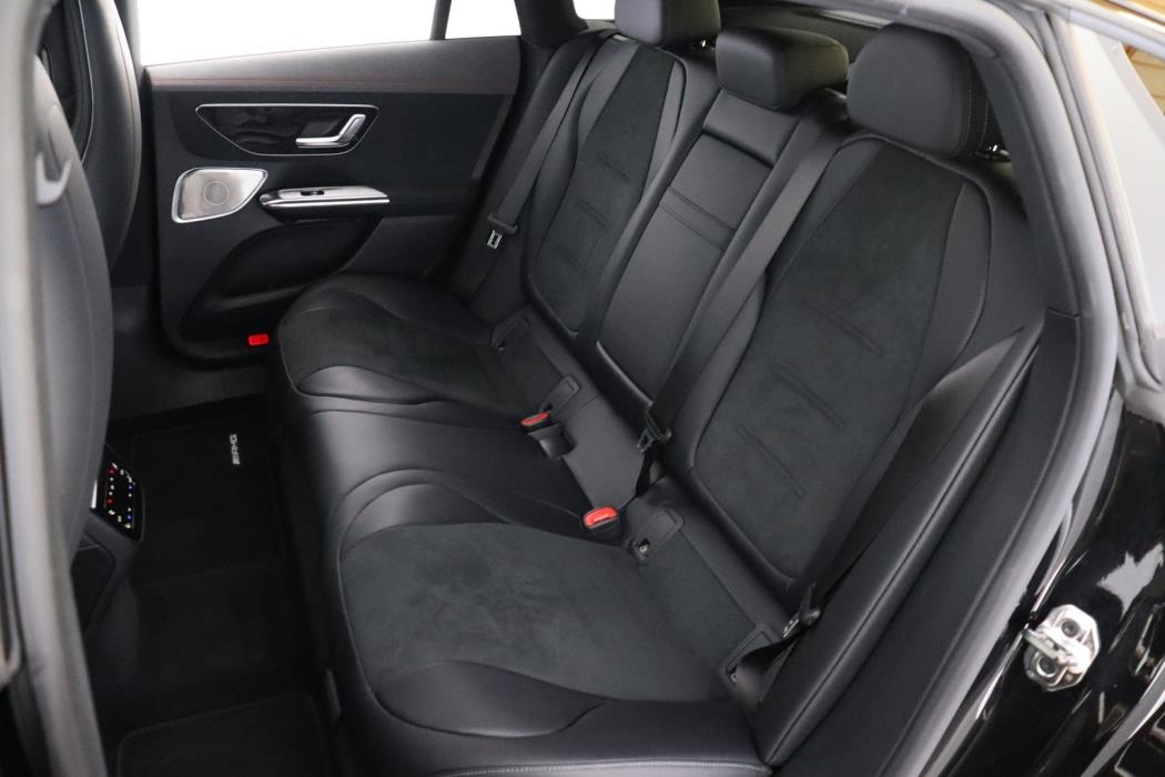 MERCEDES-BENZ EQE 2023