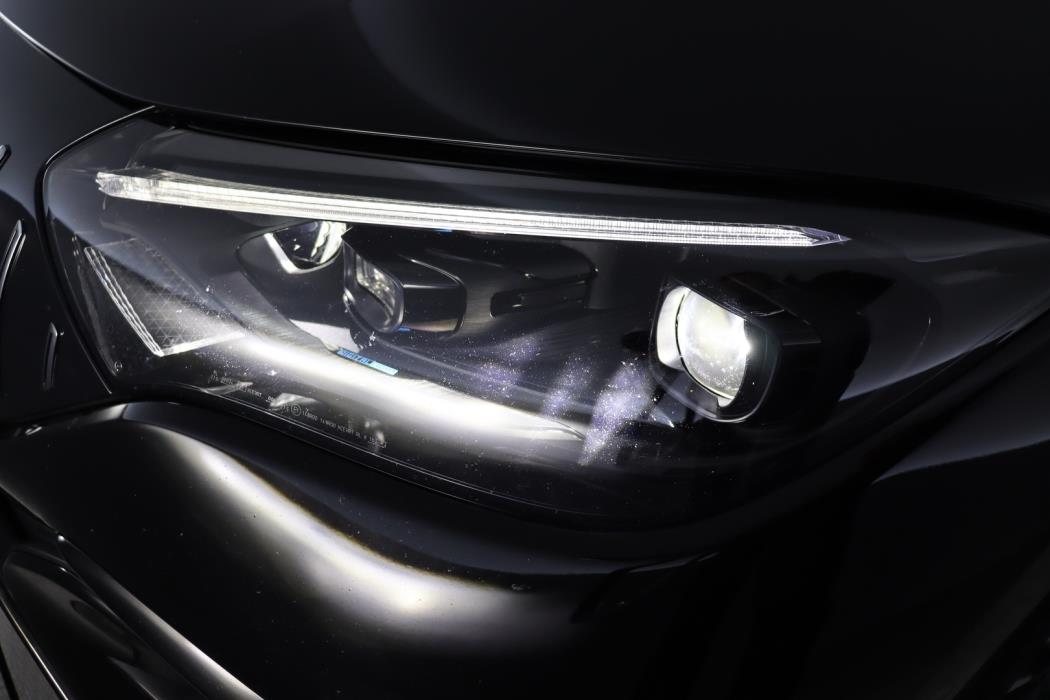 MERCEDES-BENZ EQE 2023