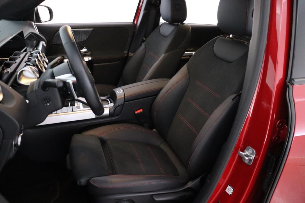 MERCEDES-BENZ EQB 2024