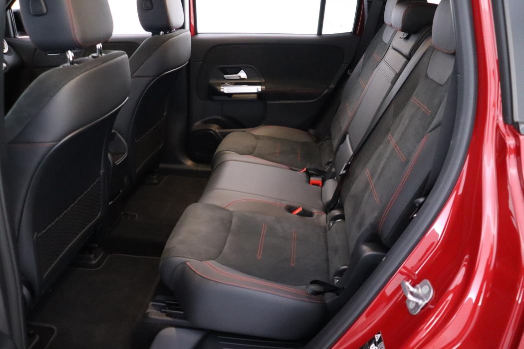 MERCEDES-BENZ EQB 2024