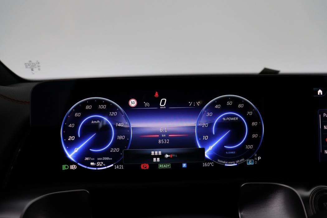 MERCEDES-BENZ EQB 2024