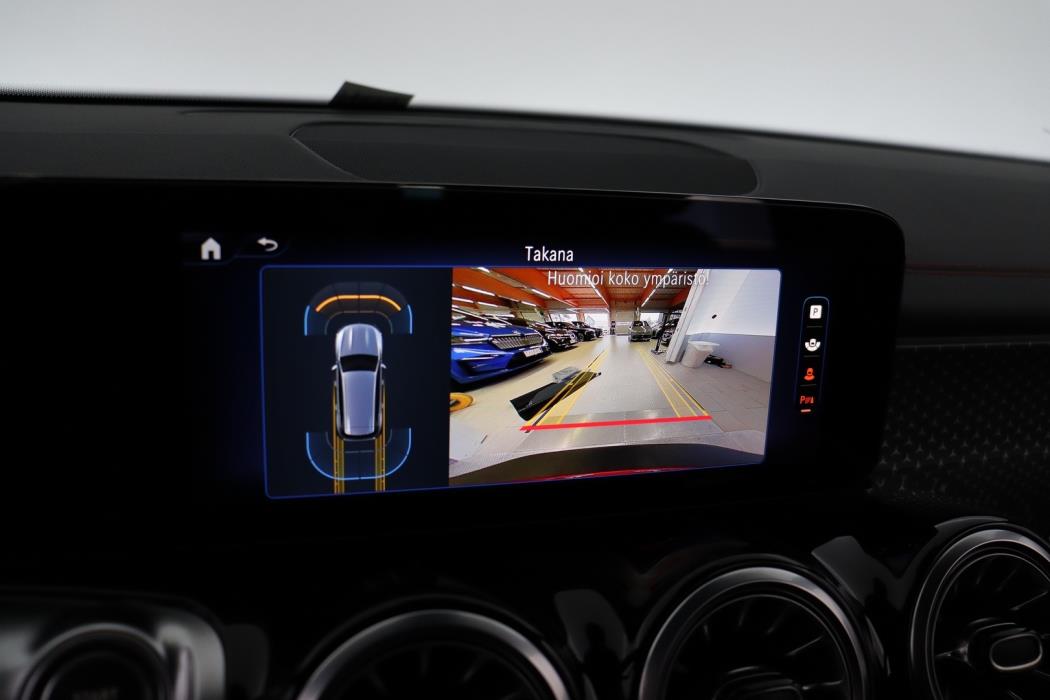 MERCEDES-BENZ EQB 2024