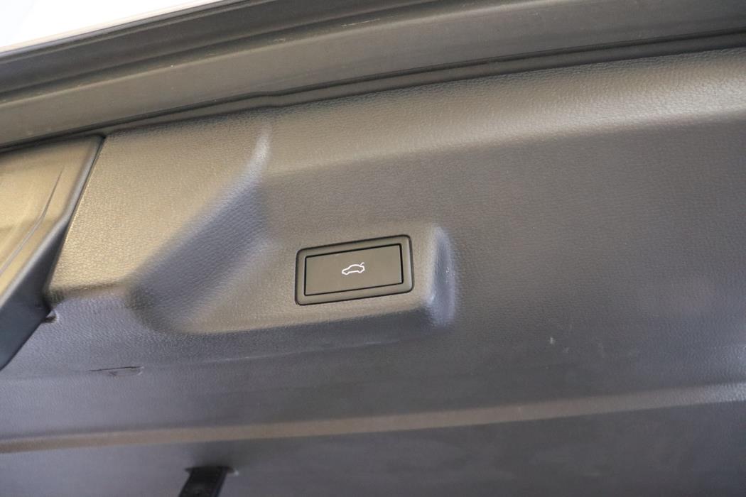 VOLKSWAGEN ID. Buzz 2023