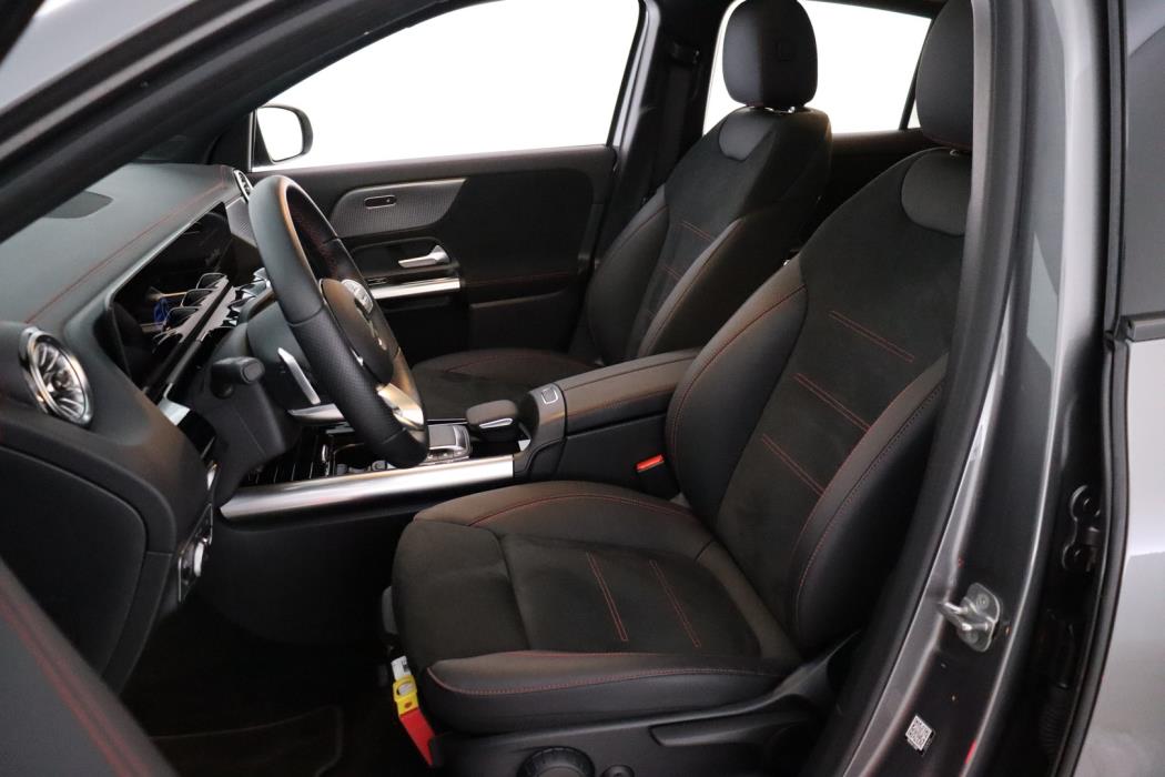 MERCEDES-BENZ EQA 2024