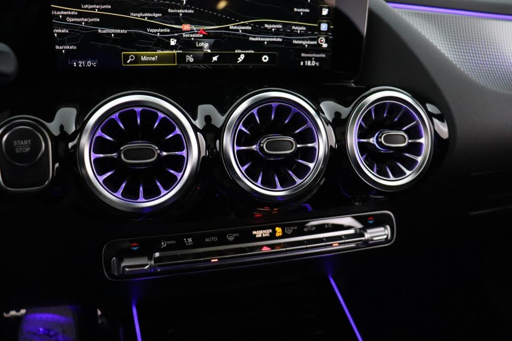 MERCEDES-BENZ EQA 2024