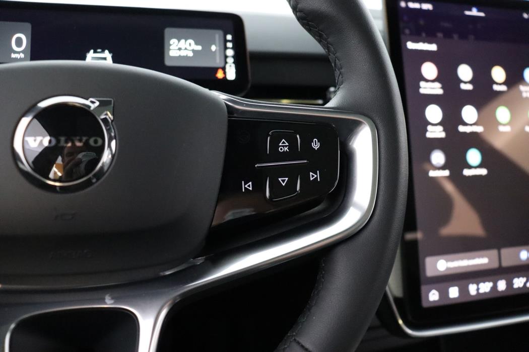 VOLVO EX90 2025