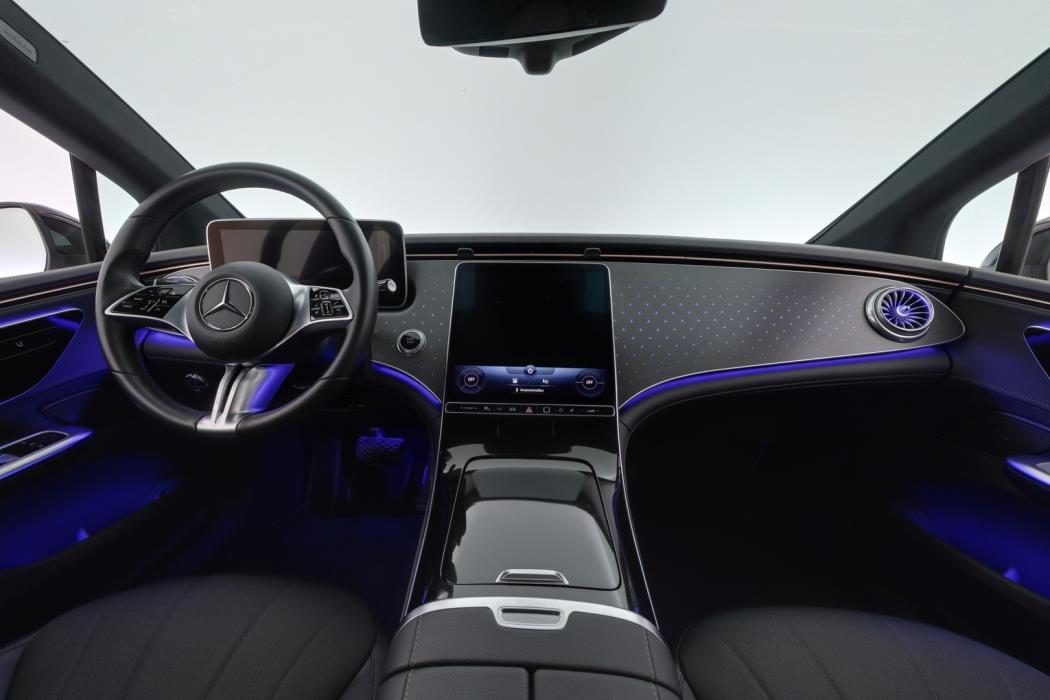 MERCEDES-BENZ EQE 2022