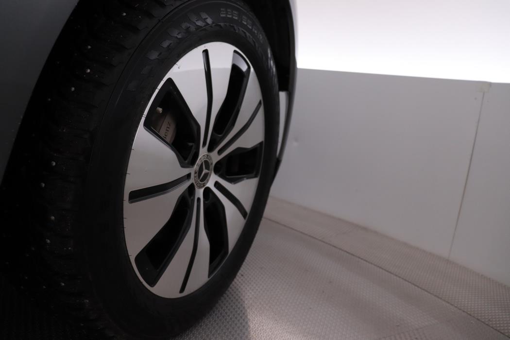 MERCEDES-BENZ EQC 2021