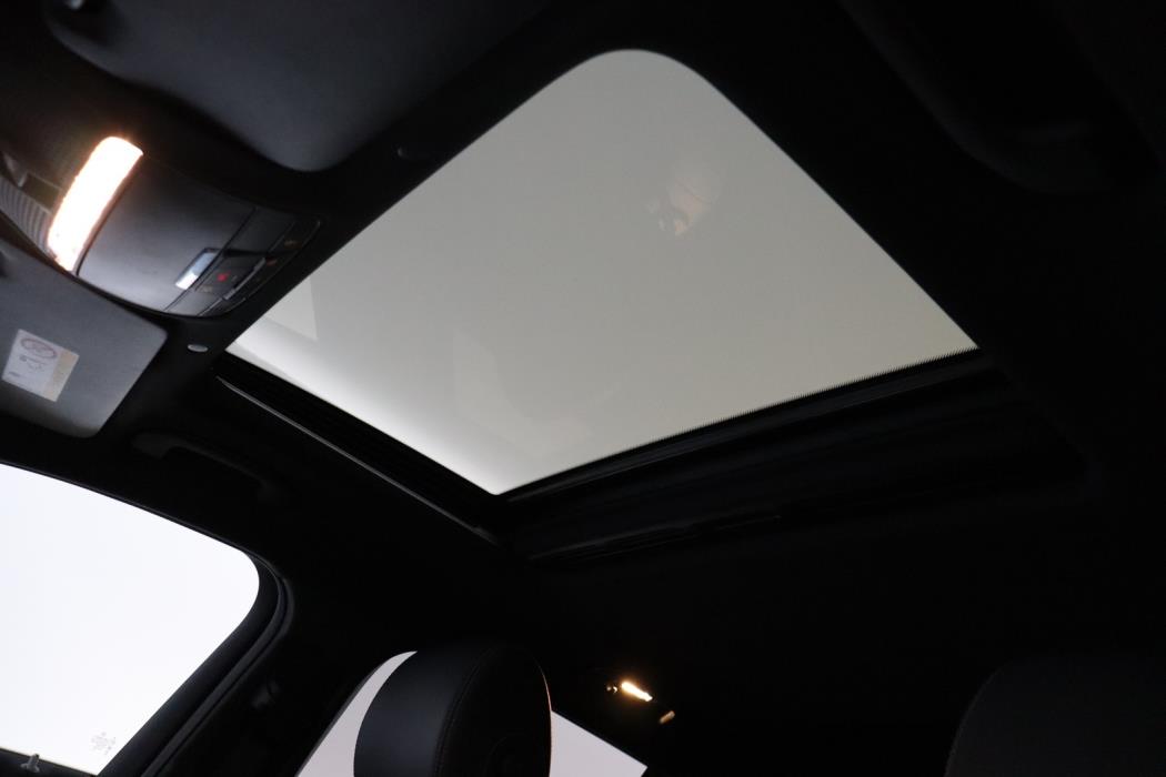 MERCEDES-BENZ EQC 2021