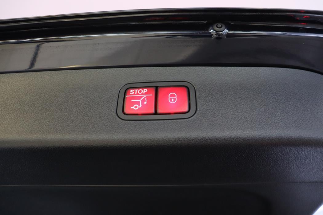 MERCEDES-BENZ E 2024