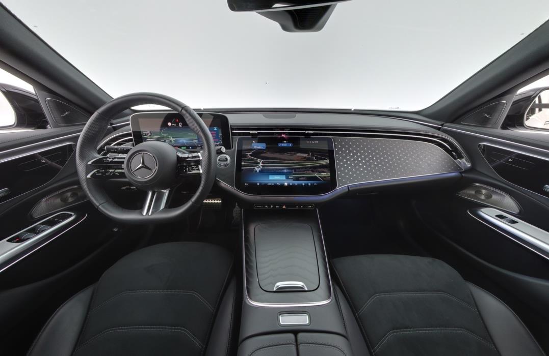 MERCEDES-BENZ E 2024